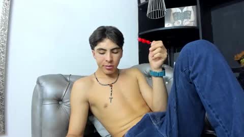 heellboy_ online show from October 29, 8:21 pm