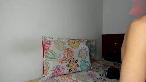 Snapshot of heellboy_ chatting on February 10, 9:13 am heellboy_ online show from February 10, 9:13 am