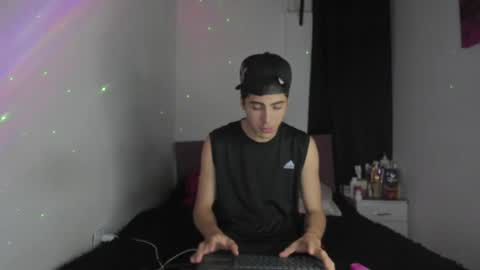 heellboy_ online show from April 30, 6:20 am