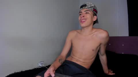 heellboy_ online show from June 25, 6:40 am