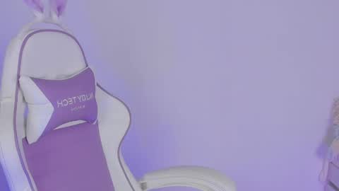 IM EMY online show from April 28, 1:49 pm