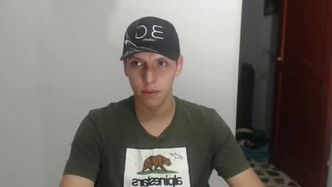 hefesto_69 online show from December 16, 5:23 am