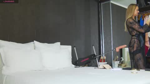 Helen online show from January 14, 8:14 pm