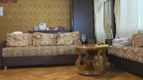 Helen online show from June 23, 1:20 pm