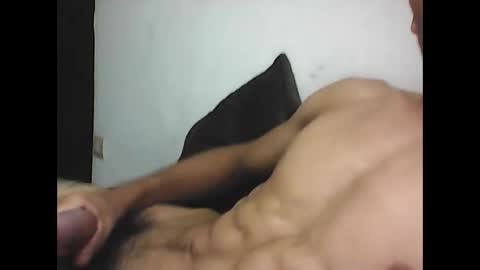 Snapshot of heiderccbadboy chatting on May 15, 9:11 pm heiderccbadboy online show from May 15, 9:11 pm
