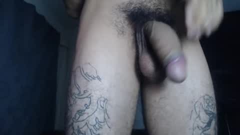 Snapshot of heiderccbadboy chatting on May 20, 1:12 am heiderccbadboy online show from May 20, 1:12 am