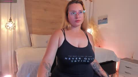 ANTARA REY online show from October 27, 7:07 pm