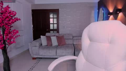 Heidy online show from March 10, 3:33 am