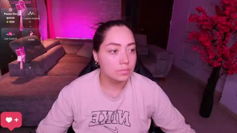 Heidy online show from April 25, 3:20 am