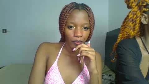 Snapshot of heilybunny chatting on May 28, 10:18 pm heilybunny online show from May 28, 10:18 pm