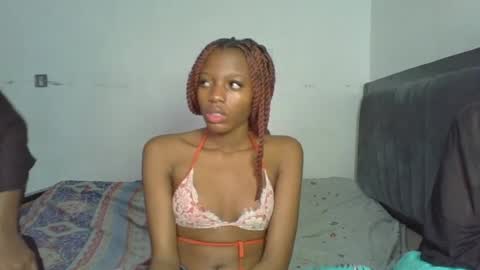 Snapshot of heilybunny chatting on May 31, 10:44 am heilybunny online show from May 31, 10:44 am