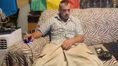 Snapshot of heisherrmann chatting on July 6, 7:38 am xxScubaStevexx online show from July 6, 7:38 am