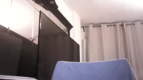 Snapshot of heistt chatting on September 17, 6:53 pm Heist Stein online show from September 17, 6:53 pm