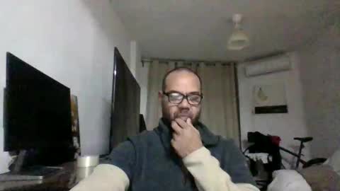 Snapshot of heistt chatting on November 15, 1:47 am Heist Stein online show from November 15, 1:47 am