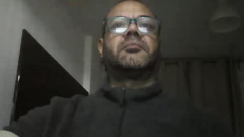Snapshot of heistt chatting on December 20, 1:56 am Heist Stein online show from December 20, 1:56 am