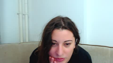 helen_adams_ online show from December 11, 4:39 am