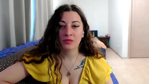 Snapshot of helen_adams_ chatting on May 13, 5:27 am helen_adams_ online show from May 13, 5:27 am