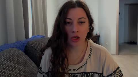 Snapshot of helen_adams_ chatting on July 8, 6:07 am helen_adams_ online show from July 8, 6:07 am