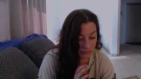 Snapshot of helen_adams_ chatting on July 16, 5:35 am helen_adams_ online show from July 16, 5:35 am