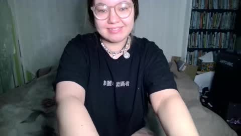 Snapshot of helen_foxygirl chatting on February 16, 1:35 am Helen foxygirl online show from February 16, 1:35 am