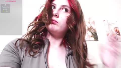  MY NAME IS HELEN WELCOME TO MY ROOM online show from April 27, 5:27 am