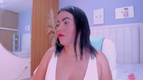 helen online show from February 11, 12:10 pm