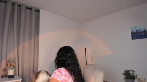 Snapshot of helen_miller chatting on February 8, 1:32 am helen_miller online show from February 8, 1:32 am