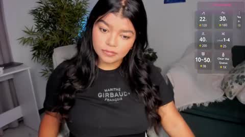 Snapshot of helen_miller chatting on March 12, 11:33 pm helen_miller online show from March 12, 11:33 pm