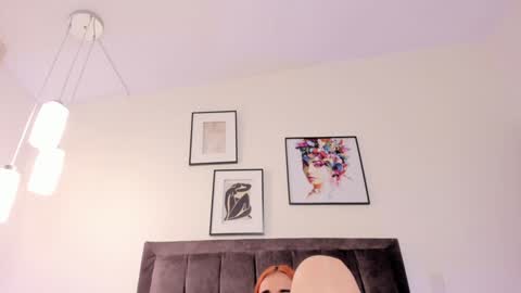 Helen  online show from January 21, 1:22 pm