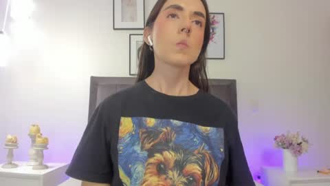 Helen  online show from June 14, 12:51 pm