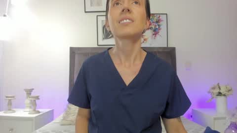 Helen  online show from July 9, 1:59 pm