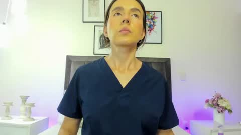 Helen  online show from August 4, 1:14 pm