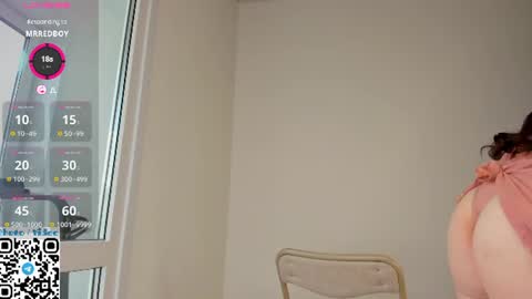 Snapshot of helen_sparkk chatting on June 13, 1:14 am helen_sparkk online show from June 13, 1:14 am