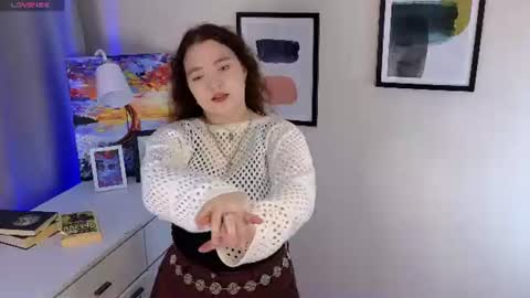 Snapshot of helen_sullivan_ chatting on June 12, 2:27 pm Sofi online show from June 12, 2:27 pm