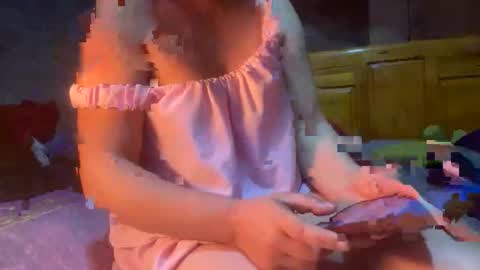 Snapshot of helen_sweetgirl chatting on March 8, 10:30 am helen_sweetgirl online show from March 8, 10:30 am