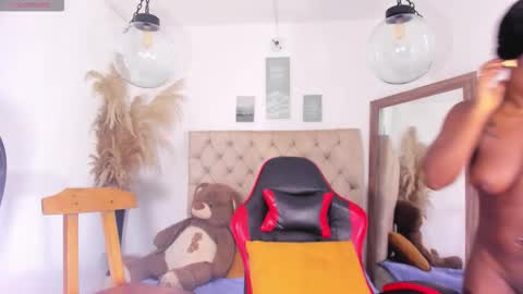 HELENA COPPER online show from February 1, 11:47 pm