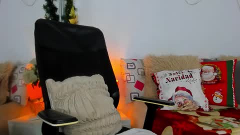 Snapshot of helena_santos01 chatting on December 1, 11:04 am Helena Santos online show from December 1, 11:04 am