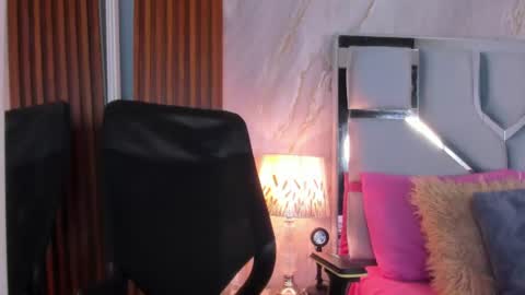 Snapshot of helena_santos01 chatting on June 17, 1:34 pm Helena Santos online show from June 17, 1:34 pm