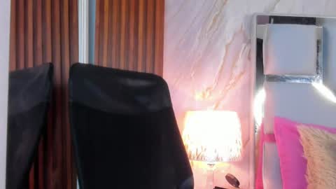 Snapshot of helena_santos01 chatting on June 26, 11:36 am Helena Santos online show from June 26, 11:36 am