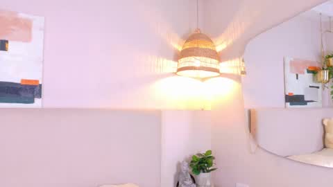 Snapshot of helenafoumier chatting on May 2, 7:41 pm helenafoumier online show from May 2, 7:41 pm