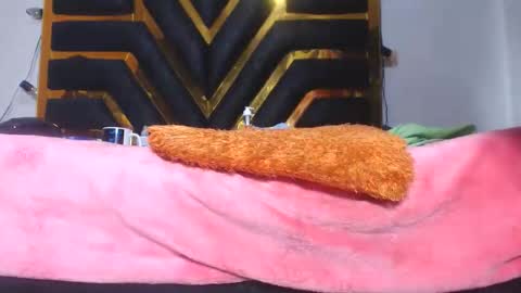 Snapshot of helenahotwet chatting on March 8, 3:05 pm helenahotwet online show from March 8, 3:05 pm