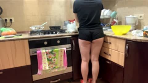 Snapshot of helenarims chatting on January 8, 1:24 pm HelenaRims online show from January 8, 1:24 pm