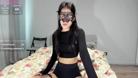 Snapshot of helenblazetrt chatting on May 16, 2:30 am Hi I am Helen online show from May 16, 2:30 am