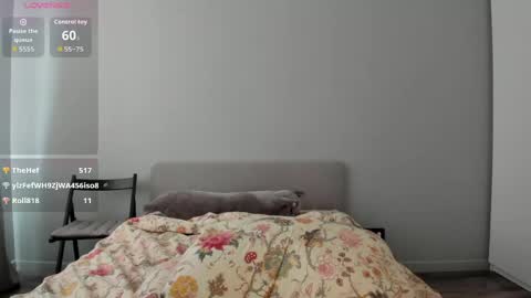 Snapshot of helenblazetrt chatting on May 18, 4:07 am Hi I am Helen online show from May 18, 4:07 am