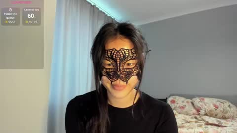 Snapshot of helenblazetrt chatting on May 27, 1:57 am Hi I am Helen online show from May 27, 1:57 am