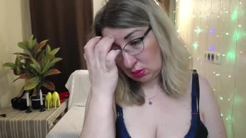 helenenigma online show from February 5, 7:53 pm