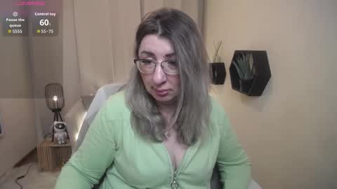 helenenigma online show from February 20, 7:47 pm