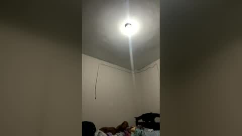 Snapshot of helenoliveira76340912 chatting on June 8, 12:03 am helenoliveira76340912 online show from June 8, 12:03 am