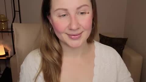 Snapshot of helens_lov chatting on November 1, 1:51 am Helen online show from November 1, 1:51 am