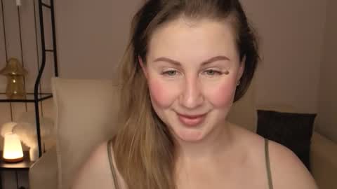 Snapshot of helens_lov chatting on November 23, 2:00 am Helen online show from November 23, 2:00 am